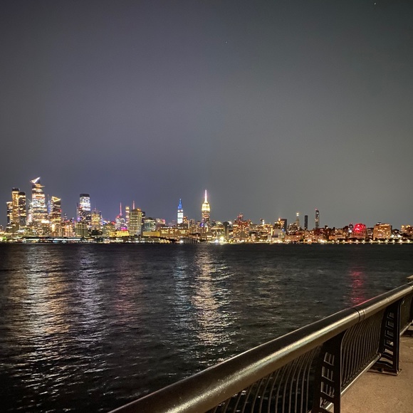 Meet your Posher, Raquel - Picture 1 of 1